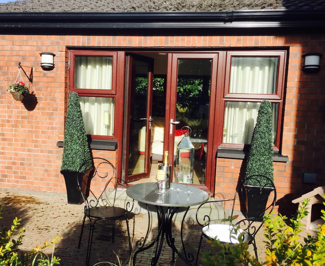 2 Drummond B&B ロンドンデリー エクステリア 写真